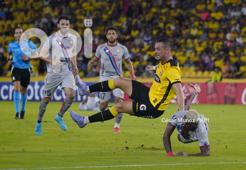 FBL-LIBERTADORES-BARCELONA-NACIONAL