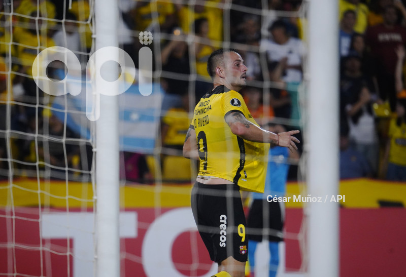 FBL-LIBERTADORES-BARCELONA-NACIONAL