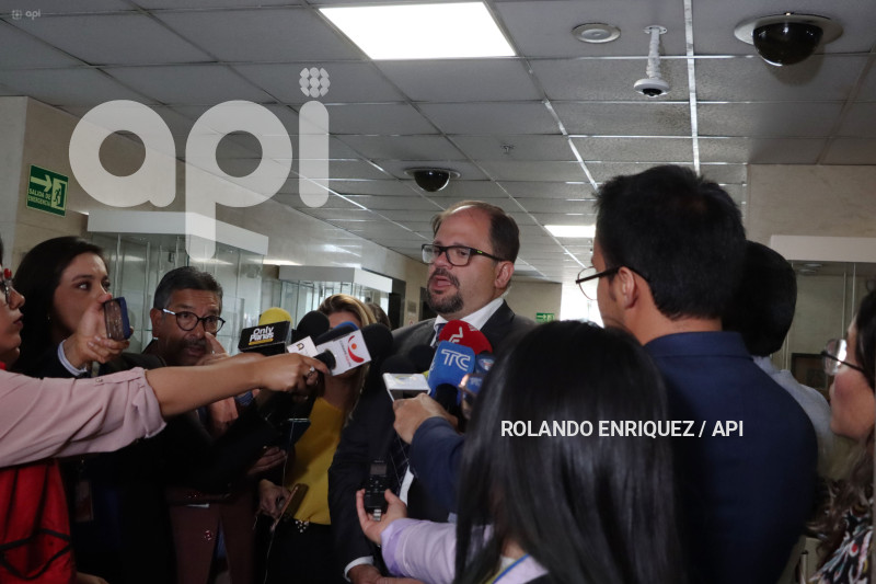 MINISTRO REINBERG ASAMBLEA