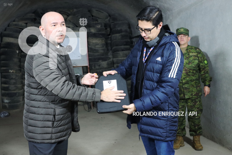 DEFENSA PRUEBAS CHALECOS ANTIBALAS
