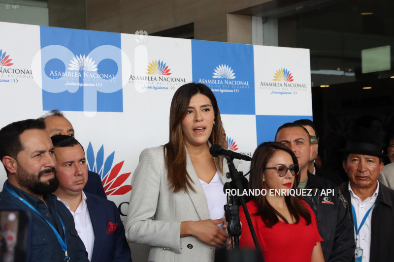 RUEDA DE PRENSA ADN