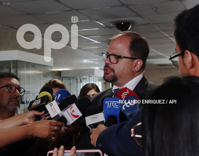 MINISTRO REINBERG ASAMBLEA