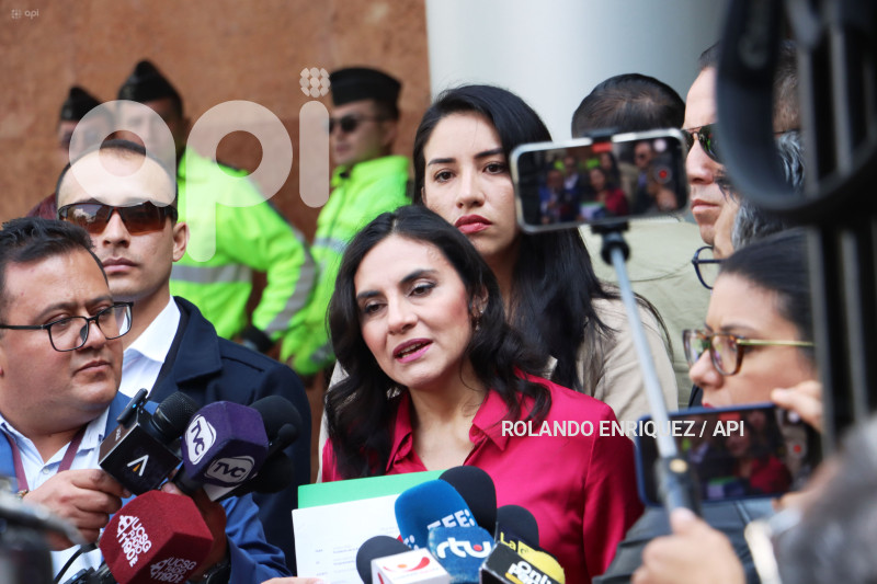 VERONICA ABAD  DOCUMENTO ASAMBLEA