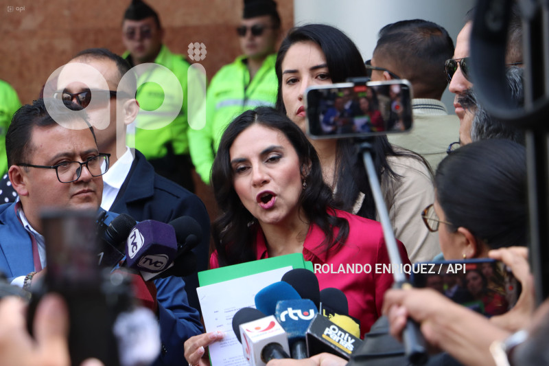 VERONICA ABAD  DOCUMENTO ASAMBLEA