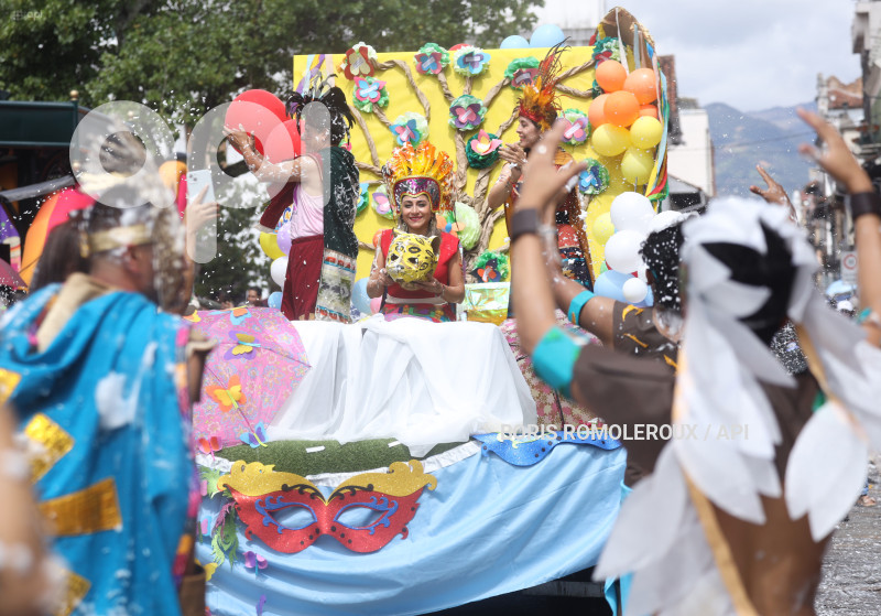 CUENCA-DESFILE CARNAVAL-CUATRO RIOS
