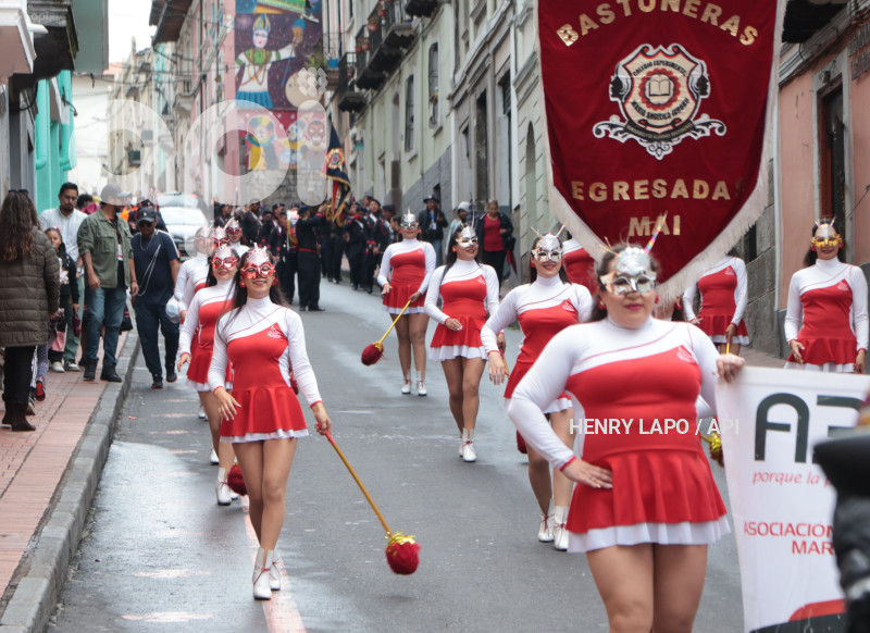 DESFILE CARNAVAL