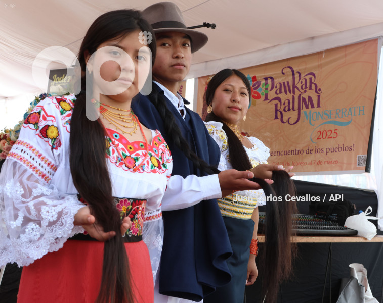 OTAVALO-PAWKAR RAYMI-MONSERRATH-CARNAVAL- INDIGENA