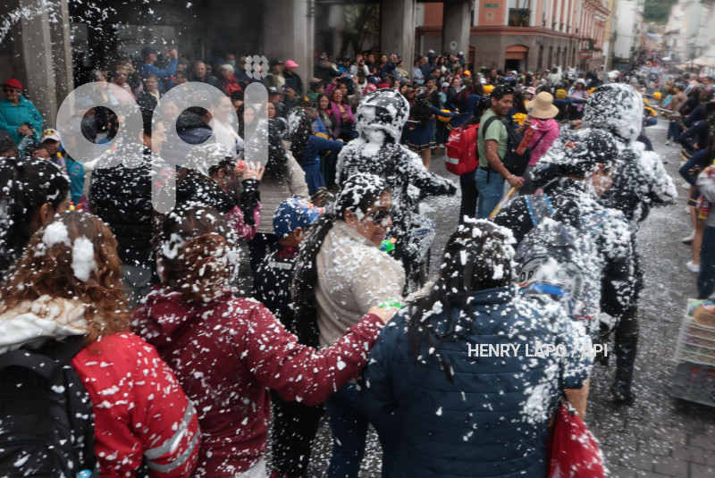 DESFILE CARNAVAL