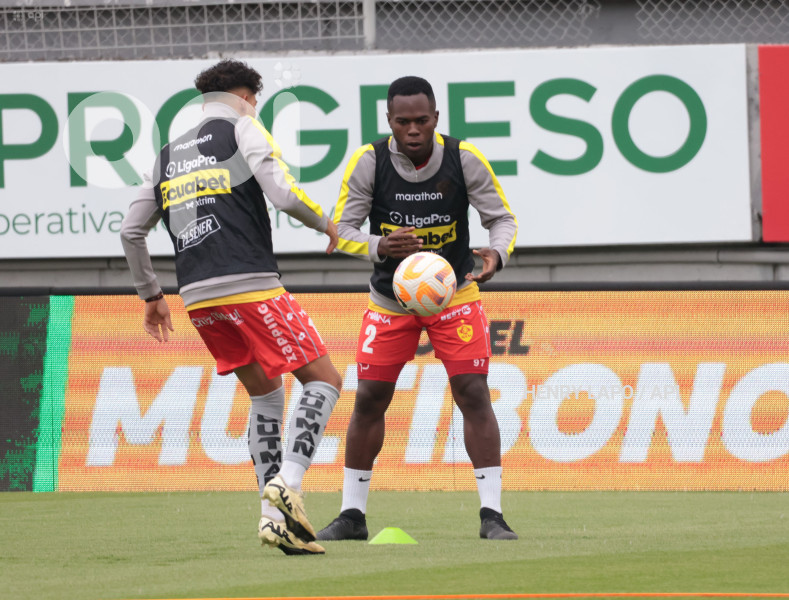 FBL LIGAPRO AUCAS VS VINOTINTO