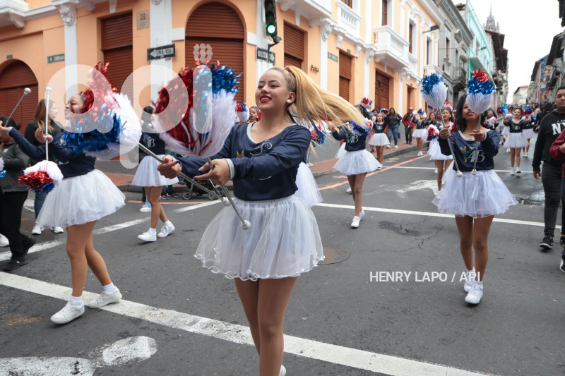 DESFILE CARNAVAL