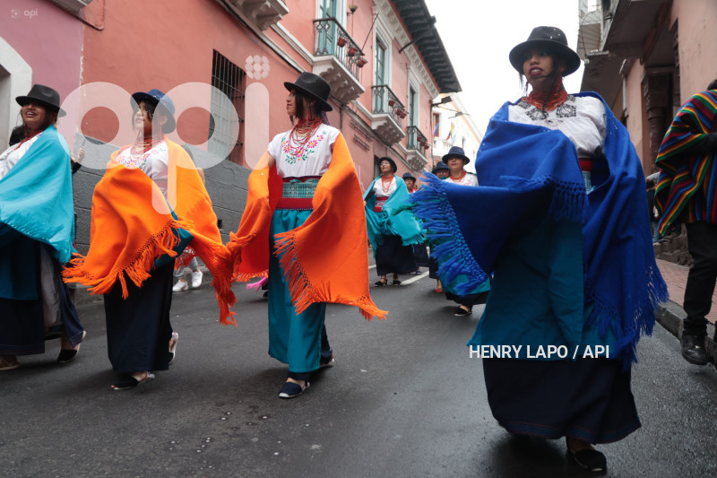 DESFILE CARNAVAL