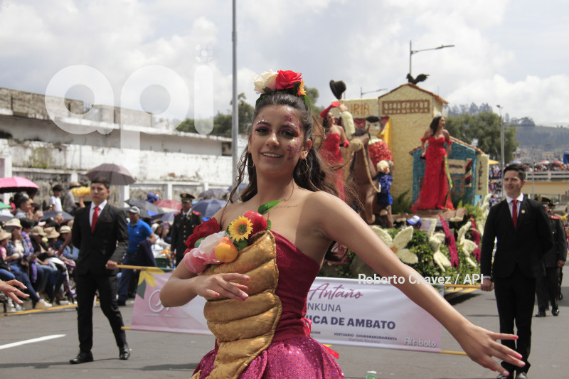 AMB-FIESTA FRUTA Y FLORES