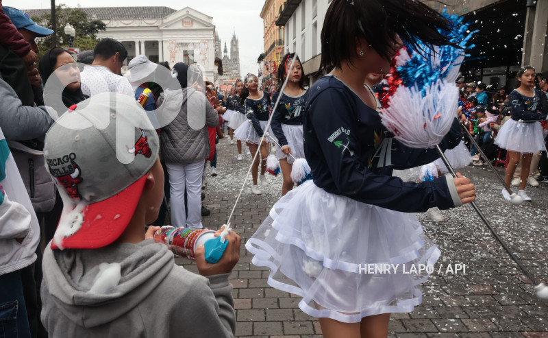 DESFILE CARNAVAL