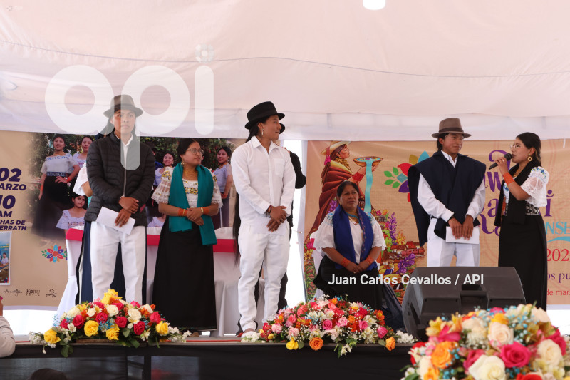 OTAVALO-PAWKAR RAYMI-MONSERRATH-CARNAVAL- INDIGENA