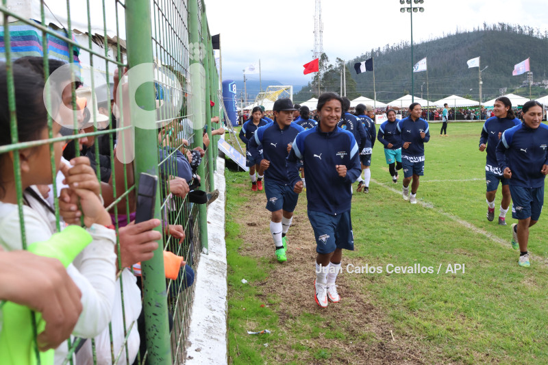 OTAVALO-PAWKAR RAYMI-PEGUCHE-CARNAVAL-MUNDIALITO INDIGENA