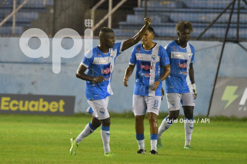 FBL-LIGAPRO-MANTA-DELFIN