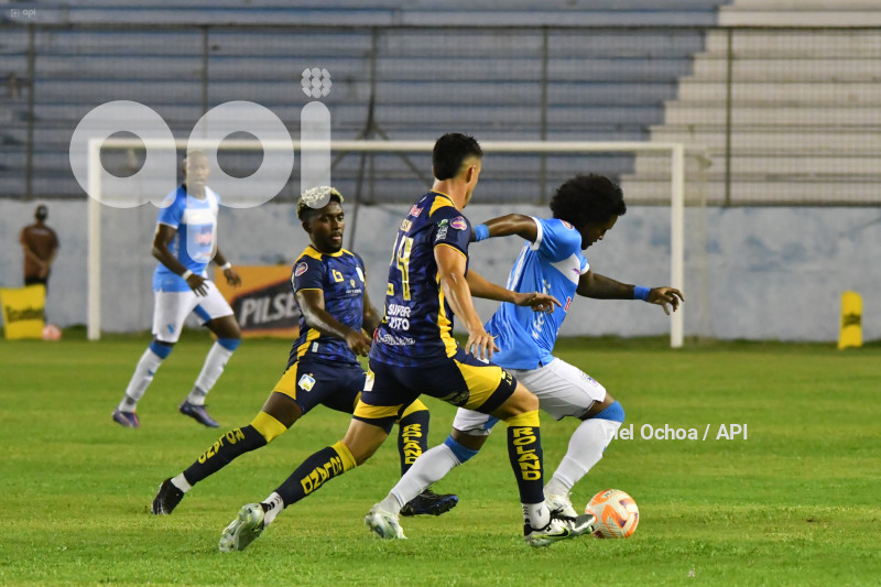 FBL-LIGAPRO-MANTA-DELFIN