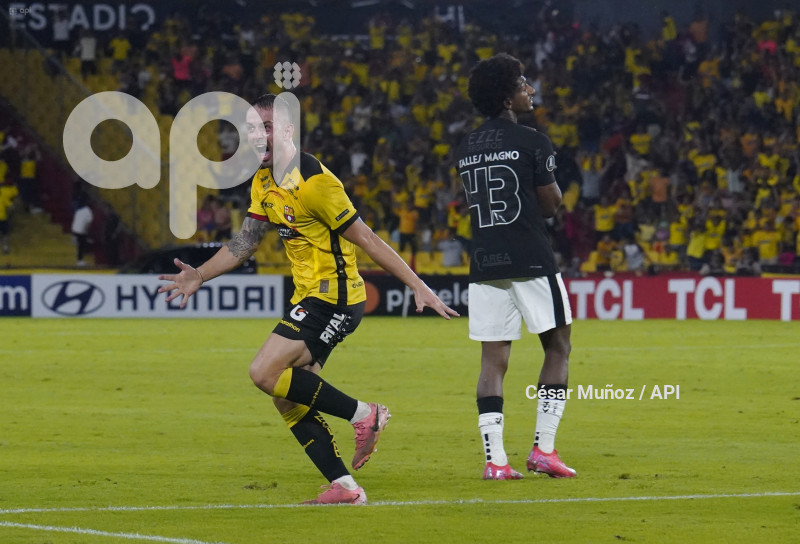 FBL-LIBERTADORES-BARCELONA-CORINTHIANS