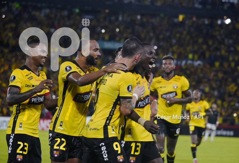 FBL-LIBERTADORES-BARCELONA-CORINTHIANS