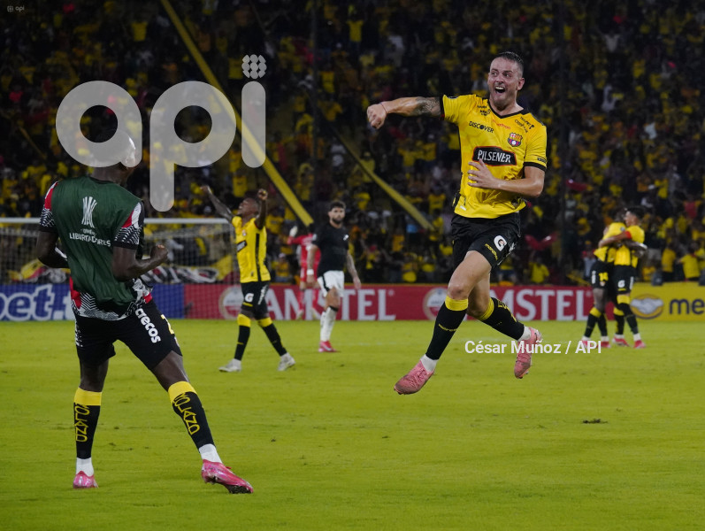 FBL-LIBERTADORES-BARCELONA-CORINTHIANS