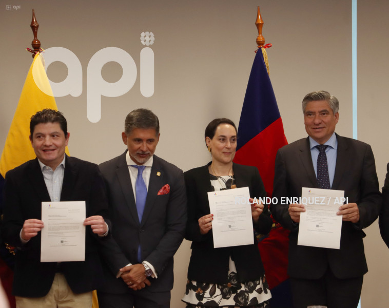 NUEVOS JUECES CORTE CONSTITUCIONAL