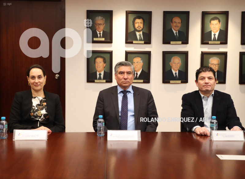 NUEVOS JUECES CORTE CONSTITUCIONAL