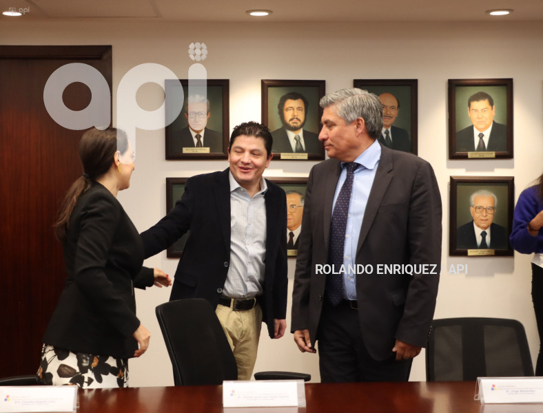 NUEVOS JUECES CORTE CONSTITUCIONAL