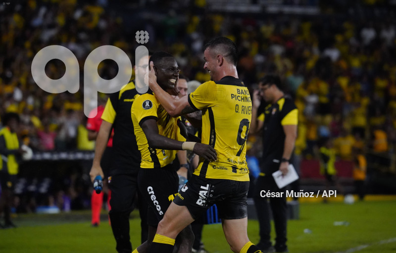 FBL-LIBERTADORES-BARCELONA-CORINTHIANS
