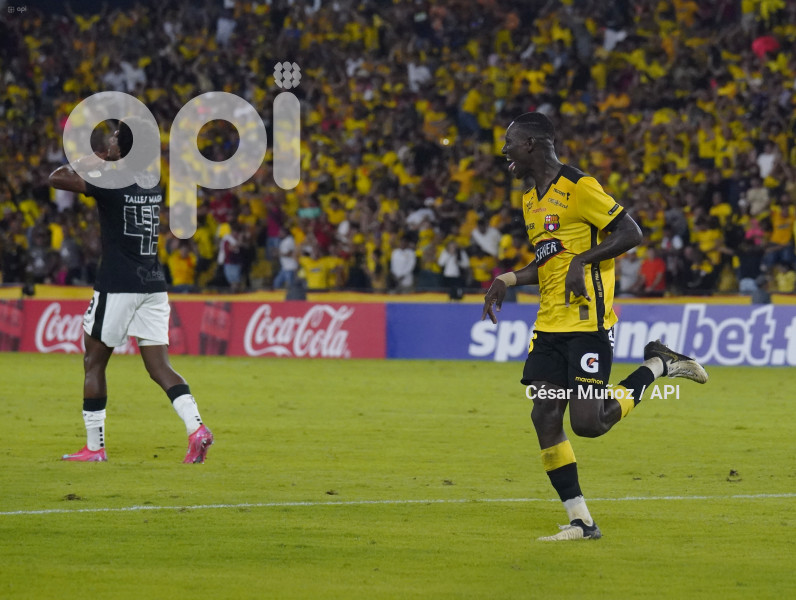 FBL-LIBERTADORES-BARCELONA-CORINTHIANS