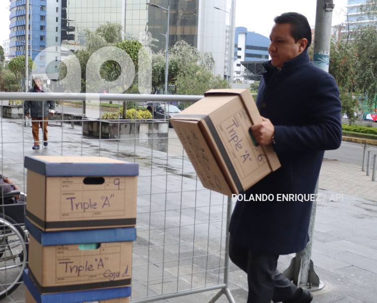 CASO TRIPLE A