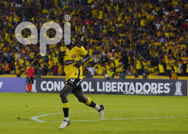 FBL-LIBERTADORES-BARCELONA-CORINTHIANS