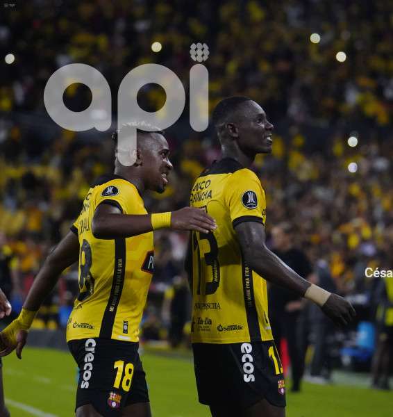 FBL-LIBERTADORES-BARCELONA-CORINTHIANS