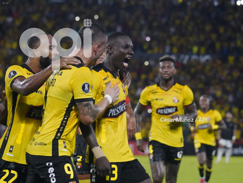 FBL-LIBERTADORES-BARCELONA-CORINTHIANS