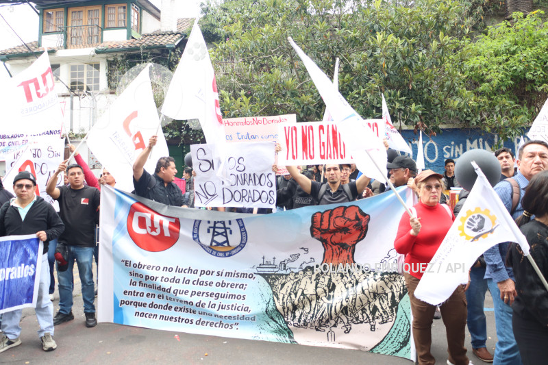 PLANTON TRABAJADORES CNEL