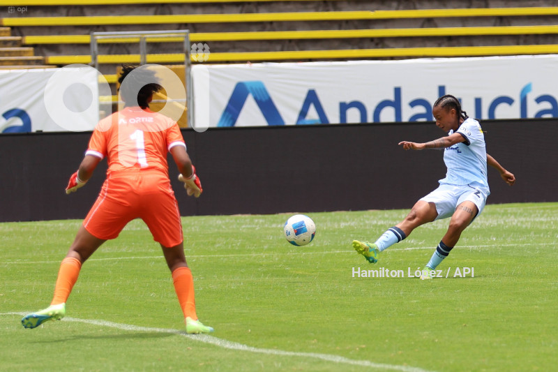 FBL-SUPERLIGA-FEMENINA-ECUABET-CATÓLICA-VINOTINTO