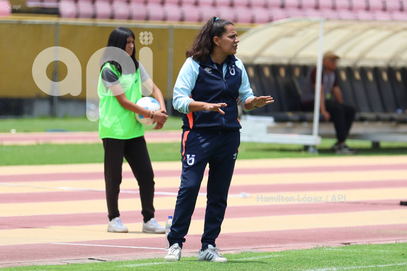 FBL-SUPERLIGA-FEMENINA-ECUABET-CATÓLICA-VINOTINTO
