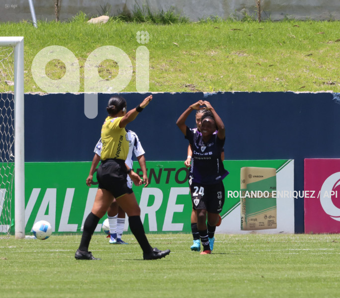 FBL SUPERLIGA FEMENINA DRAGONAS IDV VS  EMELEC