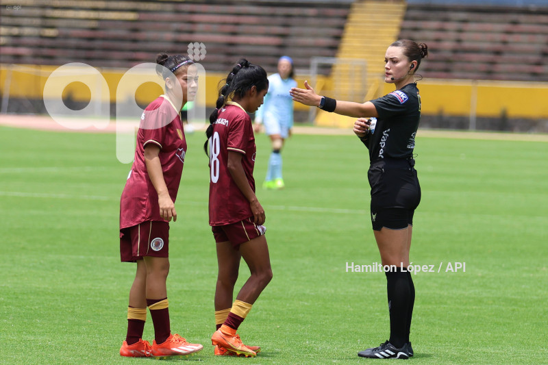 FBL-SUPERLIGA-FEMENINA-ECUABET-CATÓLICA-VINOTINTO