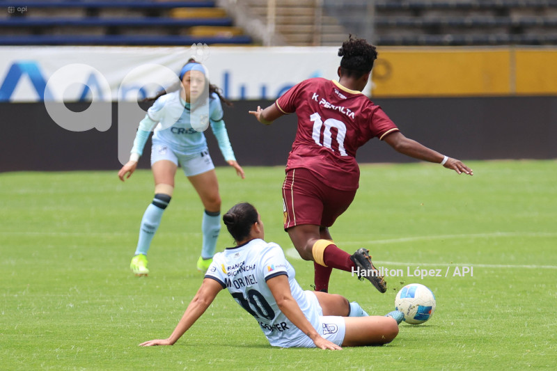 FBL-SUPERLIGA-FEMENINA-ECUABET-CATÓLICA-VINOTINTO