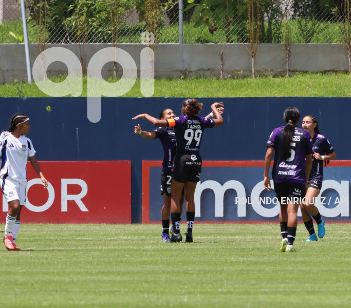 FBL SUPERLIGA FEMENINA DRAGONAS IDV VS  EMELEC