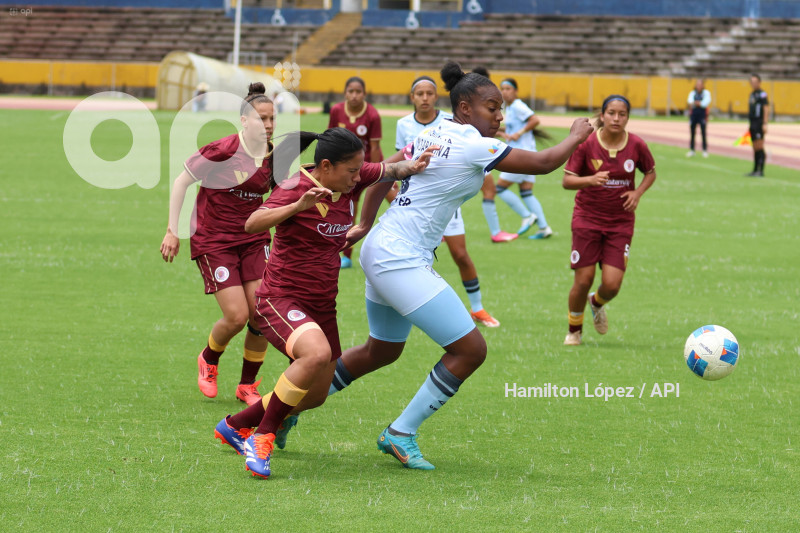 FBL-SUPERLIGA-FEMENINA-ECUABET-CATÓLICA-VINOTINTO