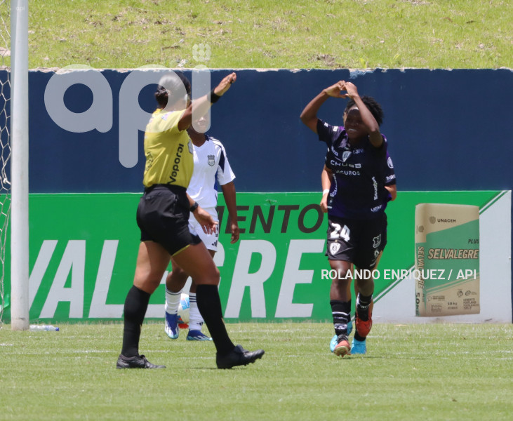 FBL SUPERLIGA FEMENINA DRAGONAS IDV VS  EMELEC