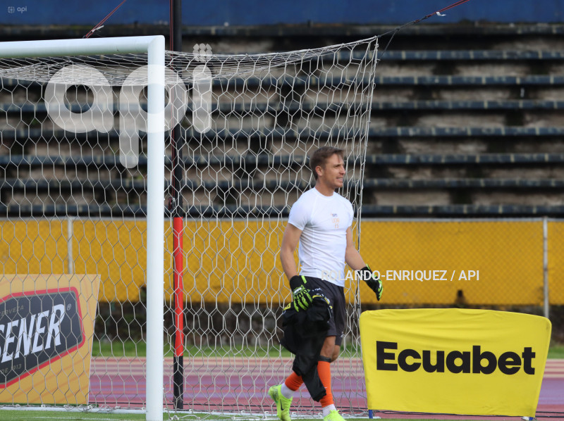 FBL LIGAPRO ECUABET VINO TINTO VS EMELEC
