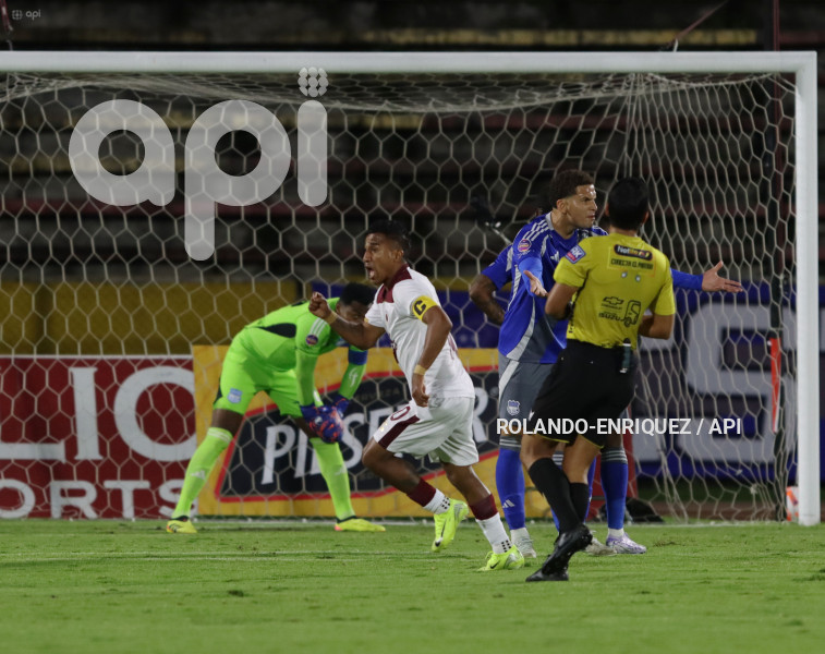 FBL LIGAPRO ECUABET VINO TINTO VS EMELEC