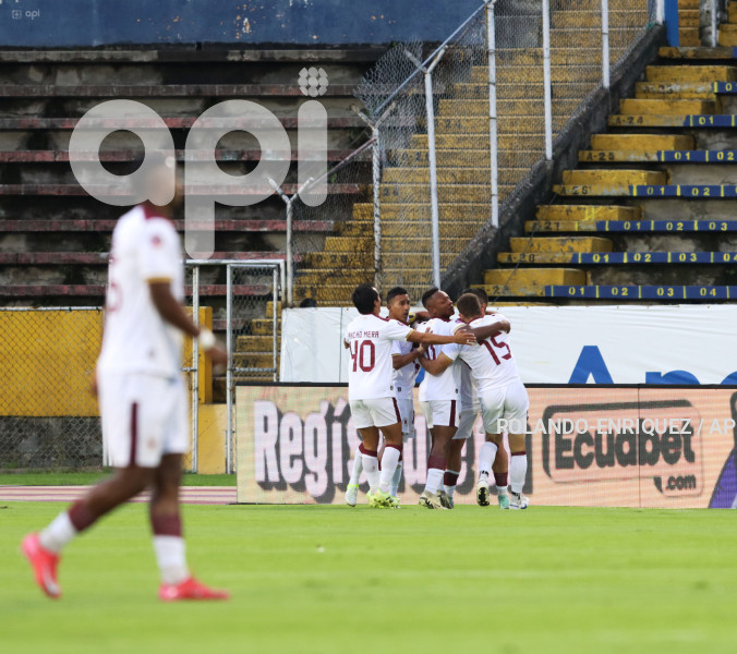 FBL LIGAPRO ECUABET VINO TINTO VS EMELEC