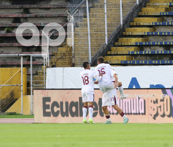 FBL LIGAPRO ECUABET VINO TINTO VS EMELEC
