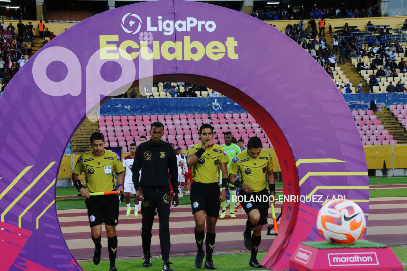 FBL LIGAPRO ECUABET VINO TINTO VS EMELEC