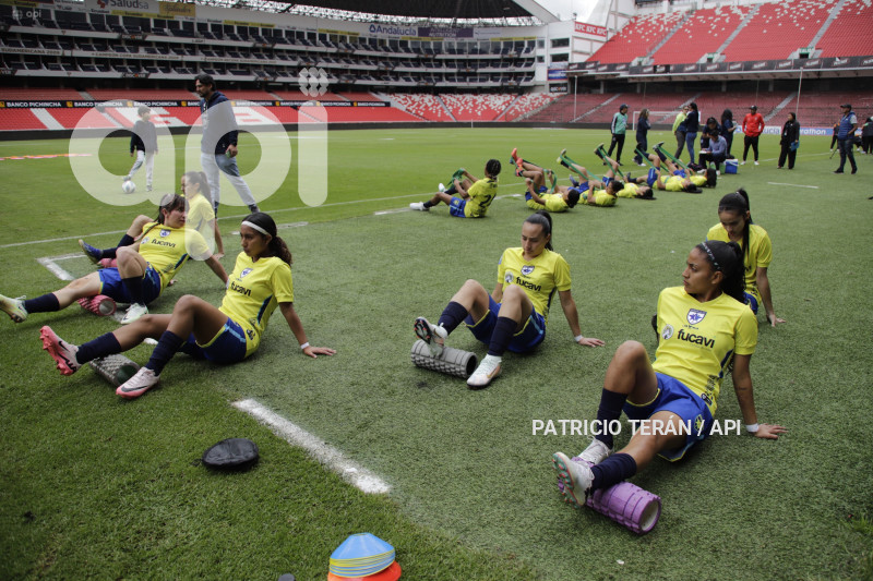FBL SUPERLIGA FEMENINA LDU QUITO VS ESPUCE