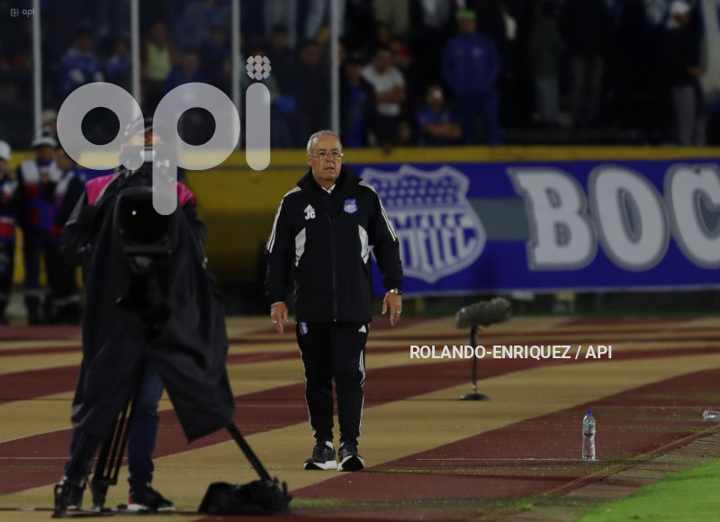 FBL LIGAPRO ECUABET VINO TINTO VS EMELEC