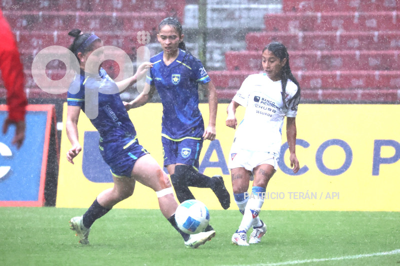 FBL SUPERLIGA FEMENINA LDU QUITO VS ESPUCE